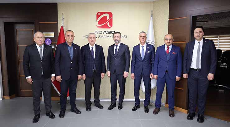 ADANALI SANAYİCİLER, ‘ÇEK’LERLE YENİ YATIRIM FIRSATLARINI GÖRÜŞTÜ