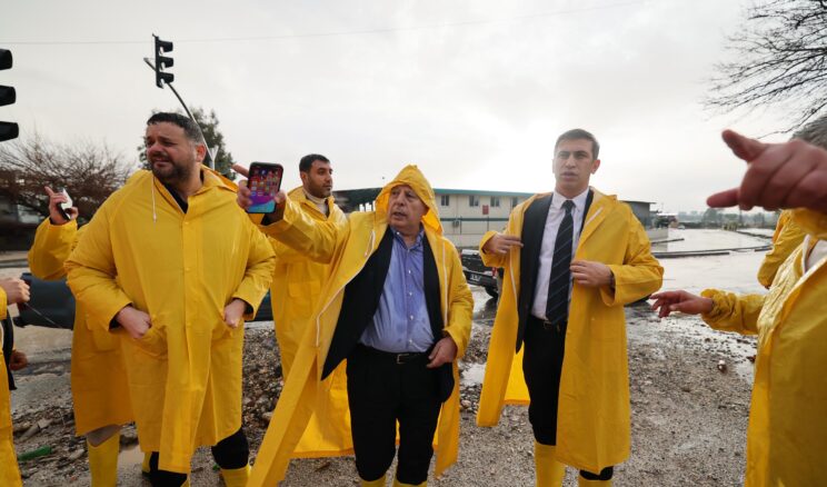 BAŞKAN ALİ DEMİRÇALI: ‘SABAHA KADAR NÖBETTEYİZ’