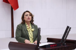 MÜZEYYEN ŞEVKİN: “EMEKLİYE VERMEYEN İKTİDAR SANİYEDE 87 BİN LİRA FAİZ ÖDÜYOR”