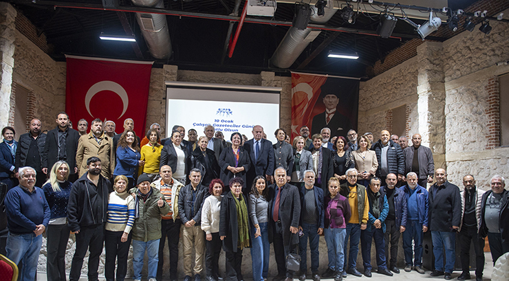 SEYHAN BELEDİYESİ’NDE BASIN EMEKÇİLERİNE ÖZEL 10 OCAK BULUŞMASI GERÇEKLEŞTİ
