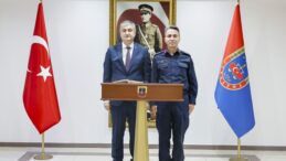 VALİMİZ SAYIN MUSTAFA YAVUZ İL JANDARMA KOMUTANLIĞINI ZİYARET ETTİ