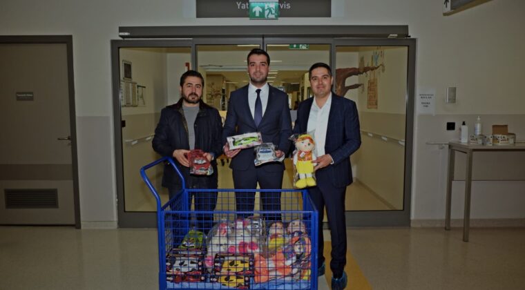 GENÇ BİRLİK ADANA’DAN MİNİK YÜREKLERE MORAL ZİYARETİ