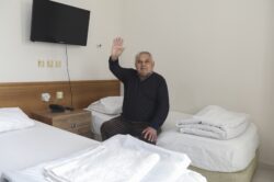 MERSİN BÜYÜKŞEHİR, DOSTHANE İLE HASTA VE YAKINLARININ YANINDA