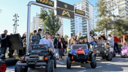 ÖĞRENCİLER ARA TATİLDE KARNE HEDİYESİNİ BÜYÜKŞEHİR’DEN ALDI