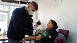 ÇUKUROVA’DA EMEKLİLERE SAĞLIK TARAMASI