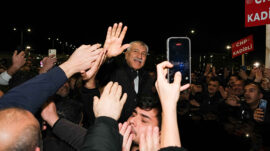 ZEYDAN KARALAR MEMLEKETİNDE…