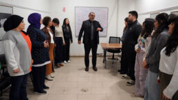 ÇUKUROVA’DA TİYATRO KURSUNA YOĞUN İLGİ