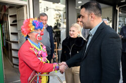 EMRAH KOZAY, GÖNÜLLERE DOKUNUYOR