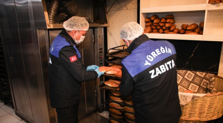 YÜREĞİR BELEDİYESİ ZABITA EKİPLERİNDEN FIRINLARA RAMAZAN DENETİMİ