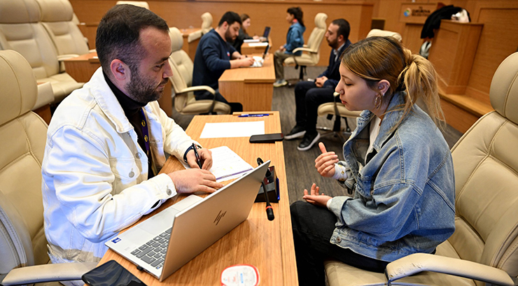 ÇUKUROVA BELEDİYESİ KARİYER GÜNLERİ YOĞUN KATILIMLA GERÇEKLEŞTİRİLDİ