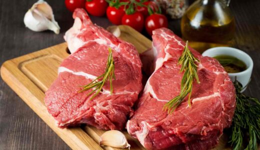 MÜZEYYEN ŞEVKİN: “KIRMIZI ET, YOKSULA HAYÂL”