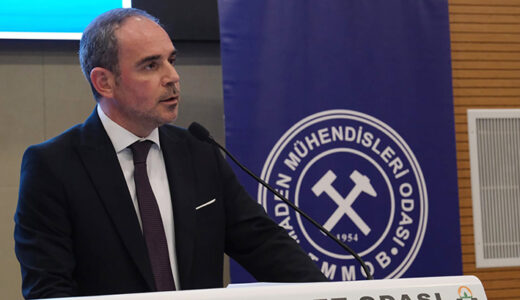 BÜLENT ZERENGÖK VE YÖNETİMİ GÜVEN TAZELEDİ