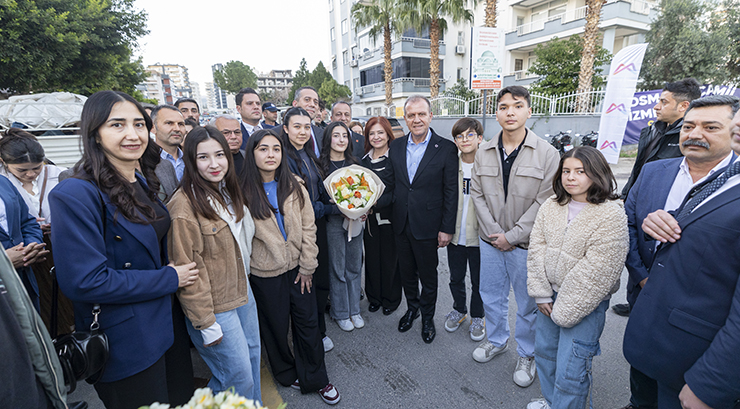 BAŞKAN SEÇER İLE MERAL SEÇER, ERDEMLİLERLE İFTAR SOFRASINDA BULUŞTU
