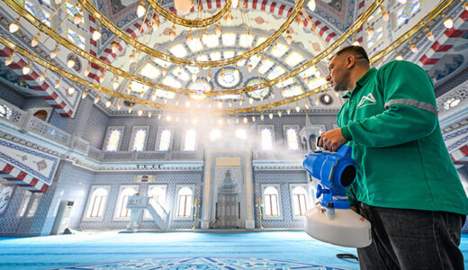 MERSİN BÜYÜKŞEHİR KENT GENELİNDE İBADETHANELERİ TİTİZLİKLE TEMİZLİYOR