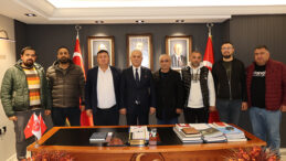 MHP’DEN TAKSİCİLERE DESTEK…