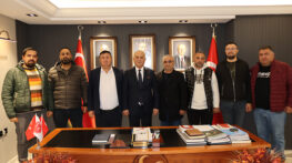 MHP’DEN TAKSİCİLERE DESTEK…