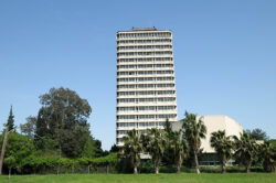 MİMARLAR ODASI ADANA ŞUBESİ: “DOCOMOMO LİSTESİNDEKİ MODERN MİMARLIK MİRASI ÇUKOBİRLİK YOK EDİLEMEZ”