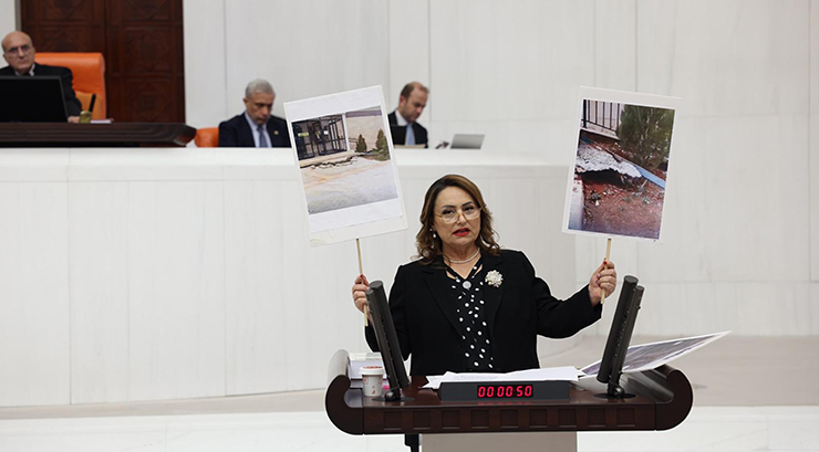 MÜZEYYEN ŞEVKİN’DEN DEPREM GERÇEKLERİ!