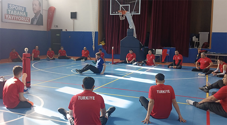 OTURARAK VOLEYBOL SEÇMELERİ BAŞLIYOR