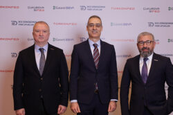 TÜRKONFED VE GARANTİ BBVA ADANA’DAKİ KOBİ’LERE İKİZ DÖNÜŞÜMÜ ANLATTI