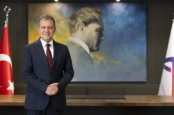 YEREL YÖNETİMLER PERFORMANS ENDEKSİ’NDE ZİRVE VAHAP SEÇER’İN