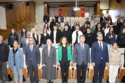 ÇUKUROVA ÜNİVERSİTESİ ÜÇÜNCÜ GELENEKSEL BAĞIMLILIK GÜNLERİ’NE EV SAHİPLİĞİ YAPTI