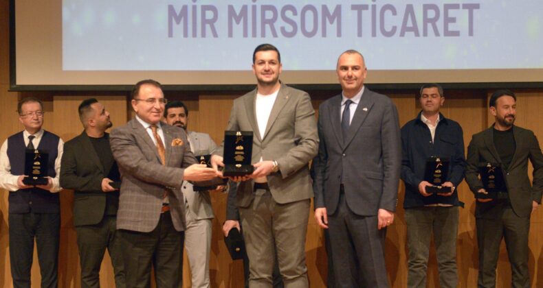 YAŞ MEYVE SEBZE İHRACATININ YILDIZLARI MERSİN’DE ÖDÜLLENDİRİLDİ