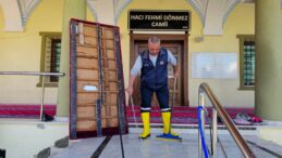 ÇUKUROVA’DA CAMİLER BAYRAMA HAZIRLANIYOR