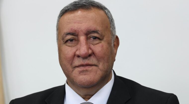 “AKP İKTİDARI ARABASI OLANI DA PİŞMAN ETTİ”