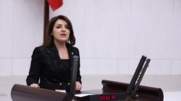 KADINLARIN EŞİTLİĞİ CUMHURİYET’İN EN BÜYÜK DEVRİMLERİNDEN BİRİDİR