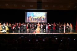 MERSİN BÜYÜKŞEHİR’DE KADINLARIN SESİ EZGİLER VE DANSLARLA YÜKSELDİ