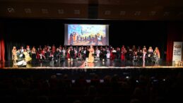 MERSİN BÜYÜKŞEHİR’DE KADINLARIN SESİ EZGİLER VE DANSLARLA YÜKSELDİ