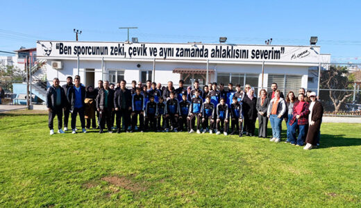 SEYHAN BELEDİYESPOR U-14 TAKIMI, ŞAMPİYONLUK İÇİN KONYA’YA UĞURLANDI