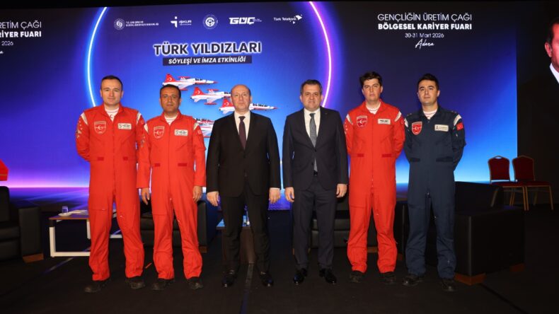 DABKAF 26 TÜRK YILDIZLARI’NI AĞIRLADI