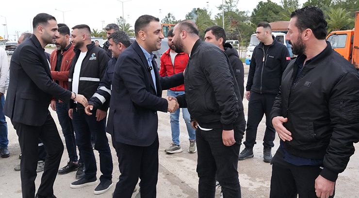 BAŞKAN KOZAY MESAİ ARKADAŞLARIYLA BAYRAMLAŞTI 