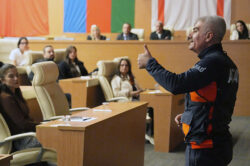 DEPREM GERÇEĞİNE KARŞI AFET BİLİNCİ: ÇUKUROVA BELEDİYESİ’NDE AFAD EĞİTİM SEMİNERİ