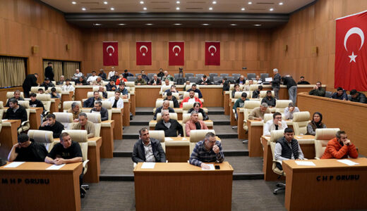 ÇUKUROVA’DA İSTİHDAM SEFERBERLİĞİ SÜRÜYOR