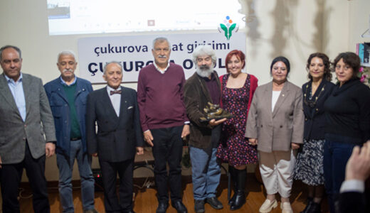 ÇUKUROVA ÖDÜLÜ NESİN VAKFINA TÖRENLE VERİLDİ