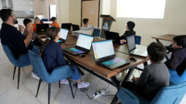 ÇUKUROVA’DA ÇOCUKLAR VE GENÇLER TEKNOLOJİYLE BULUŞUYOR