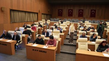 ÇUKUROVA BELEDİYESİ KARİYER GÜNLERİ İSTİHDAMA KATKI SAĞLIYOR