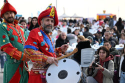MERSİN BÜYÜKŞEHİR’İN RAMAZAN ŞENLİKLERİ ÖZGECAN ASLAN MEYDANI’NDA COŞKUYLA GERÇEKLEŞTİRİLDİ