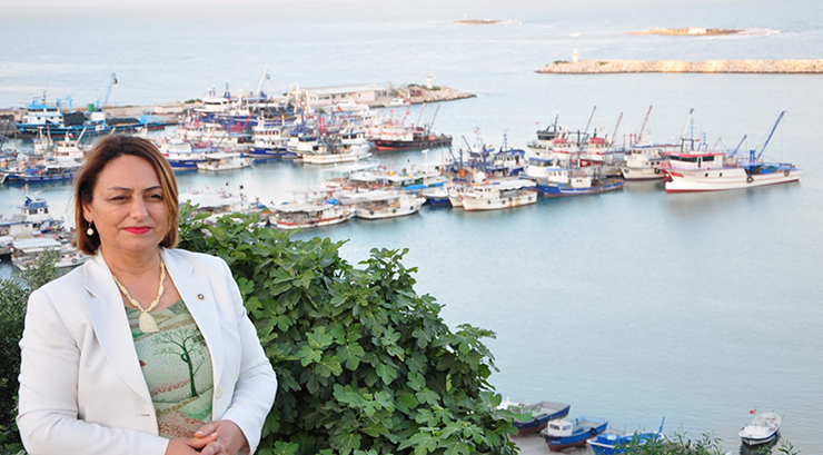 MÜZEYYEN ŞEVKİN: “KARATAŞ’A MÜJDE DEDİLER, 2 YIL OLDU HÂLÂ SES YOK”