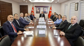 PORTAKAL ÇİÇEĞİ KARNAVALI İÇİN AYNI MASA ETRAFINDA BULUŞTULAR