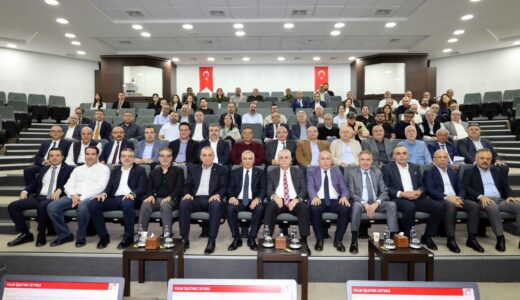 BAŞKAN KIVANÇ; “ZORLU ŞARTLARA RAĞMEN ÜRETİM ÇARKLARI DÖNÜYOR”