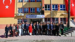 VALİ MUSTAFA YAVUZ DSİ BARAJ ORTAOKULUNDA ÖĞRENCİLERLE BİR ARAYA GELDİ