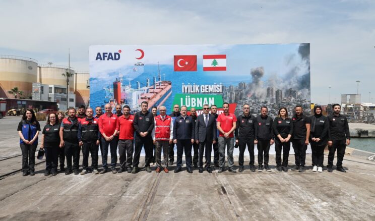 TÜRK KIZILAY’DAN LÜBNAN’A UMUT TAŞIYAN YARDIM SEFERBERLİĞİ
