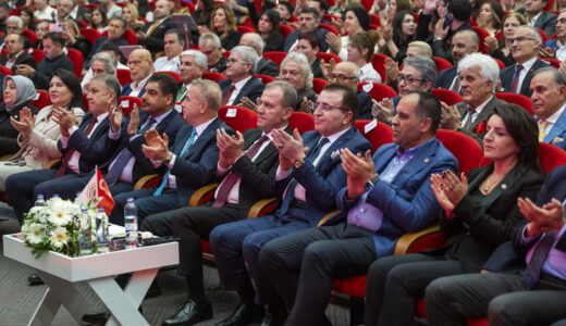 BAŞKAN SEÇER, ‘MESİAD 14. YILIN İŞ İNSANLARI ÖDÜL VE ÜYE KABUL TÖRENİ’NE KATILDI