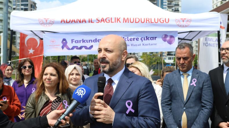 KANSER FARKINDALIĞI İÇİN MOR BALON UÇURDULAR