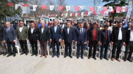 POZANTILI ÜRETİCİYE 900 BİN ÇİLEK FİDESİ DAĞITILDI