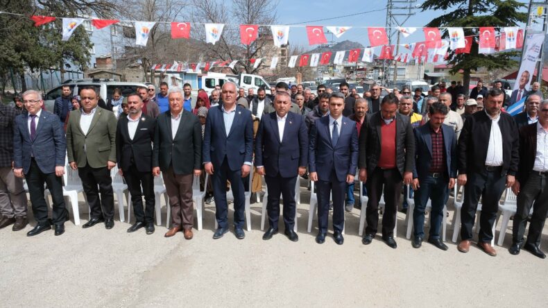 POZANTILI ÜRETİCİYE 900 BİN ÇİLEK FİDESİ DAĞITILDI